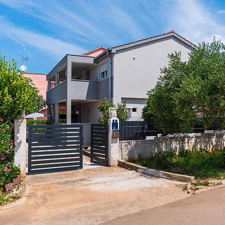 Apartments Franica Zadar Exterior photo